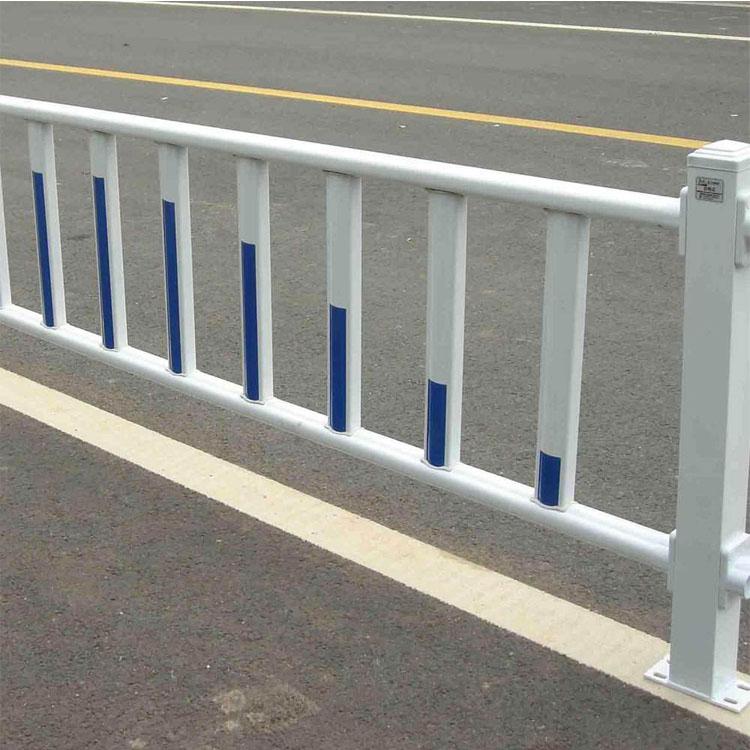 晨杰 廠家直銷 道路護欄 公路中央隔離欄桿 人行道護欄 質(zhì)優(yōu)價廉