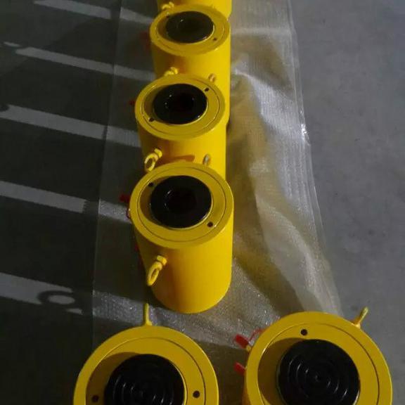 供應(yīng)10T,50T,至1000T液壓千斤頂 ，廠家直銷 ，品質(zhì)保障 ，價格合理